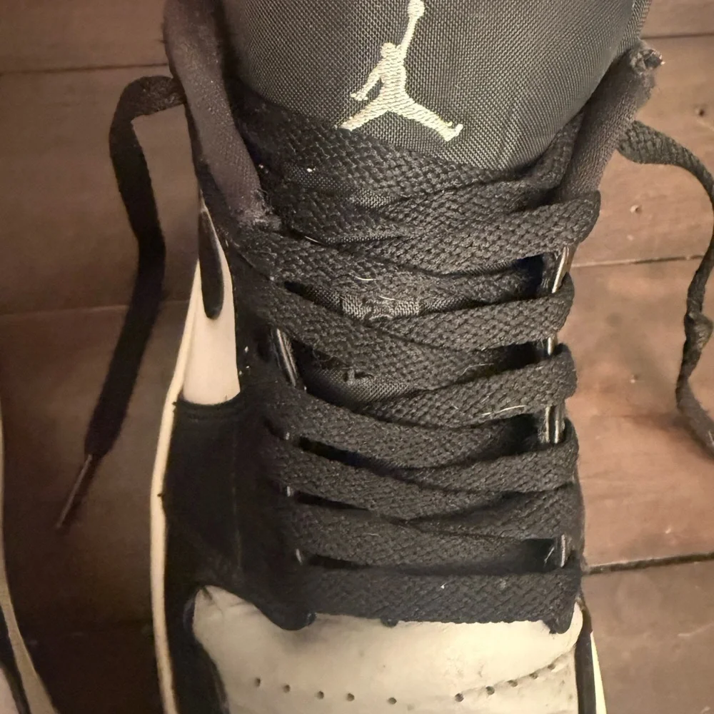 Nike Air Jordan 1 Low “Shadow Toe” — Men’s 8
